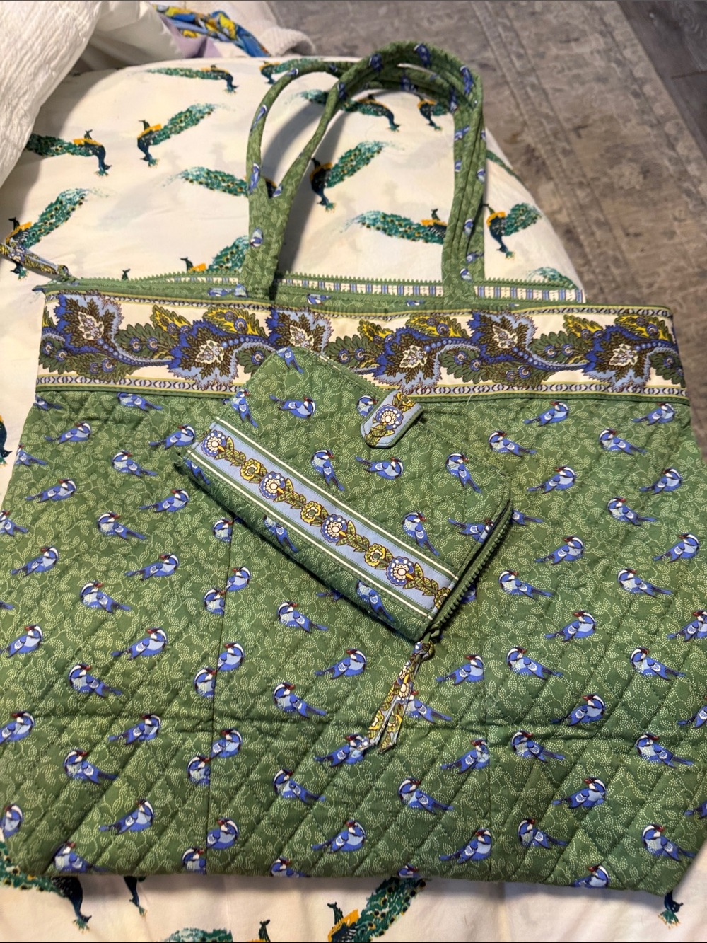 Vera Bradley Green Bird tote and wallet